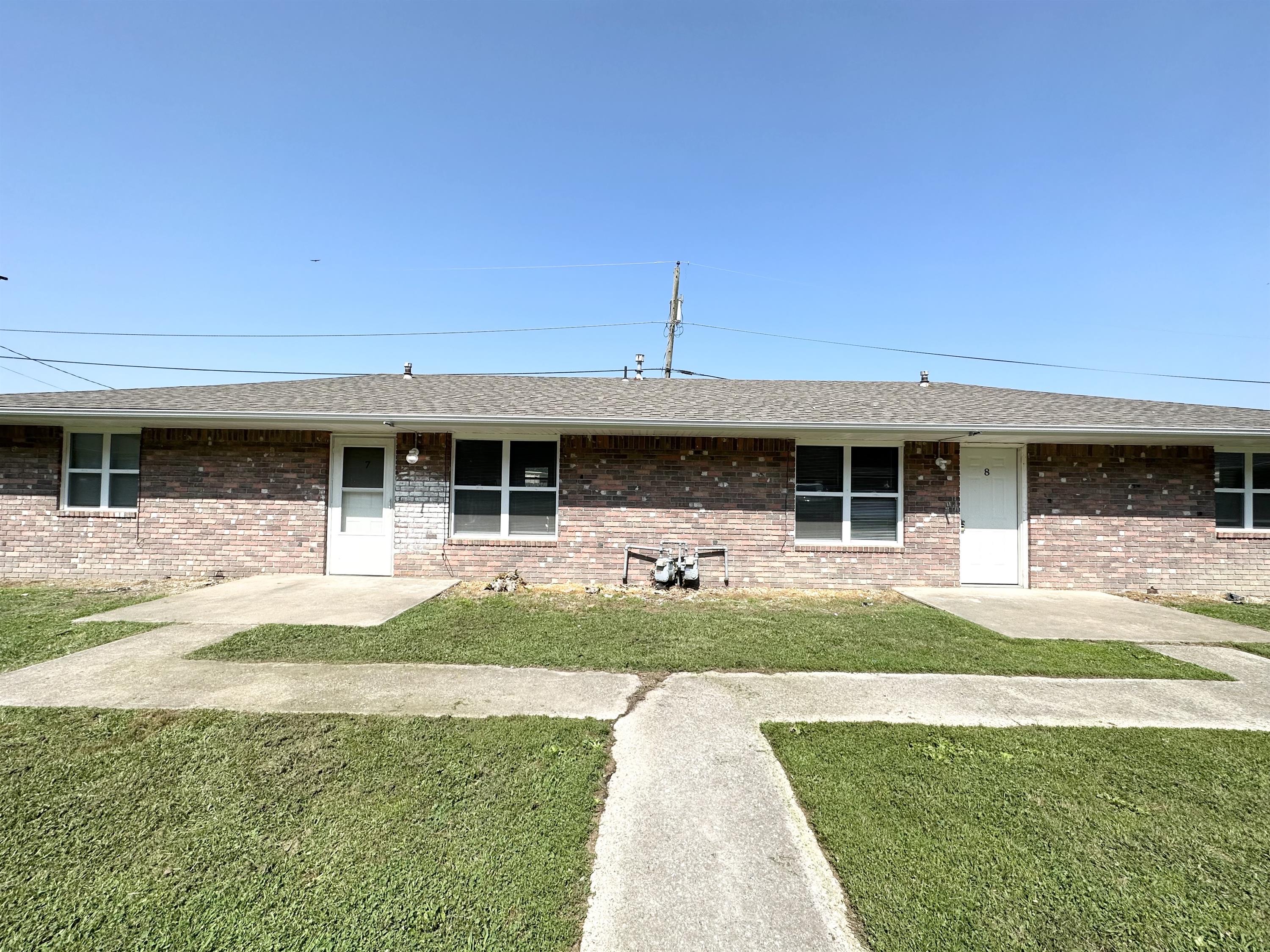 111 Pine Avenue - 10