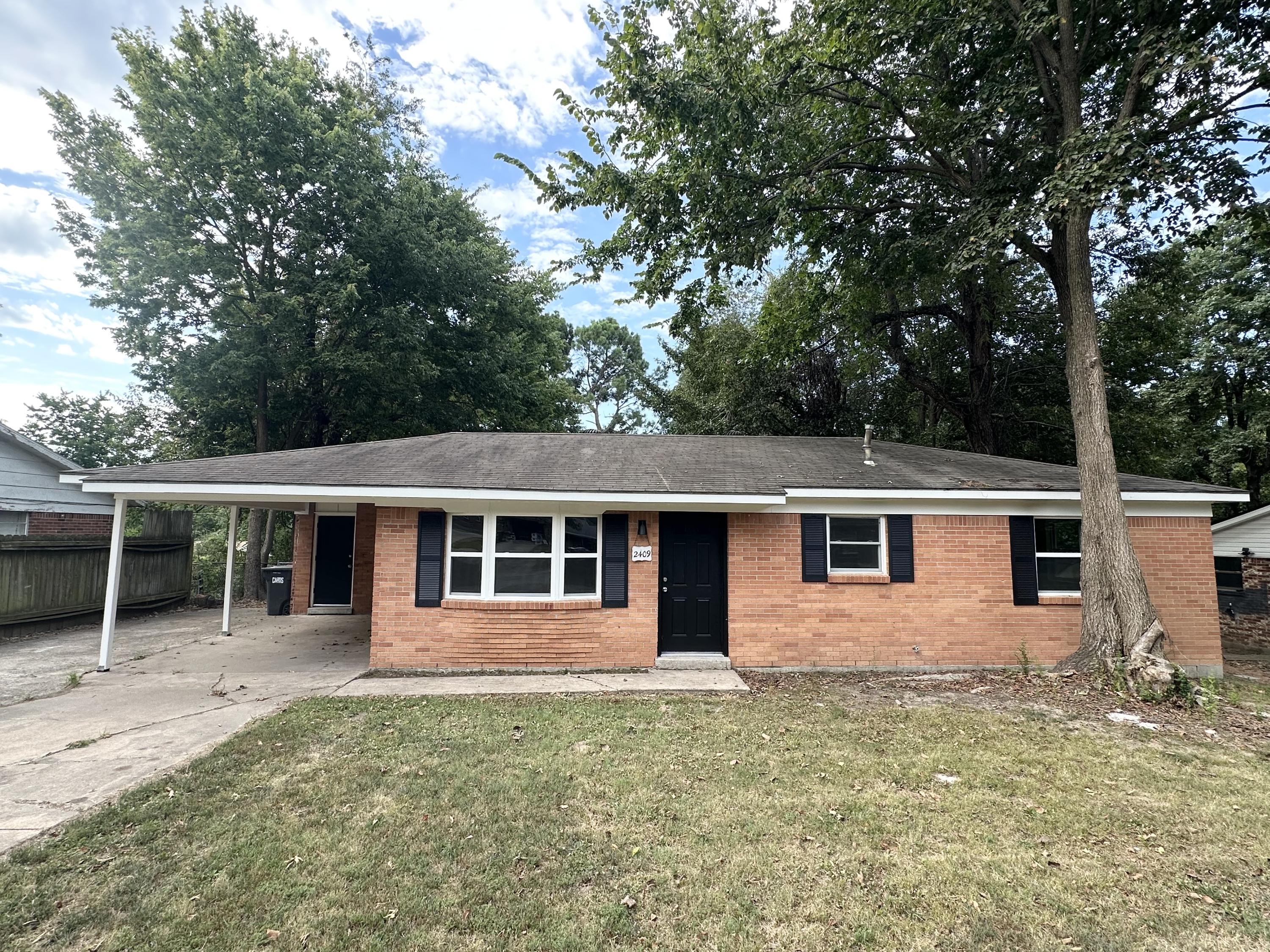 2409 Cottonwood Place